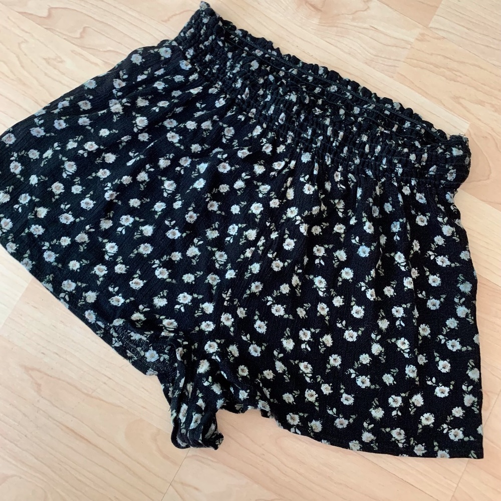 Urban Outfitters Stretch Patterned Shorts